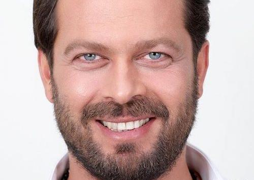 عکس پژمان بازغی در فیلم بارکد
