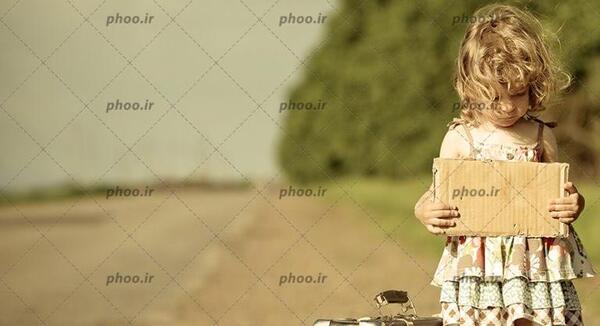 عکس چمدان دختر کفشدوزکی