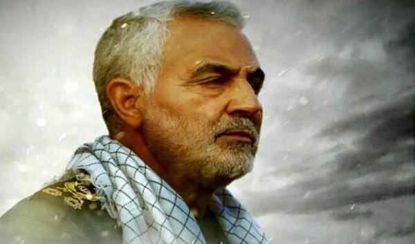 عکس حاج قاسم هنگام رای دادن