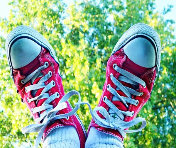 عکس پروفایل غمگین کفش