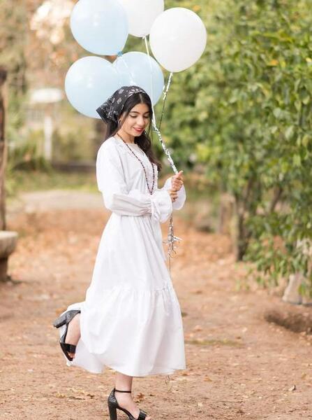 دخترانه ژست عکس تولد هنری