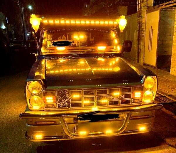عکس نیسان آبی شوتی