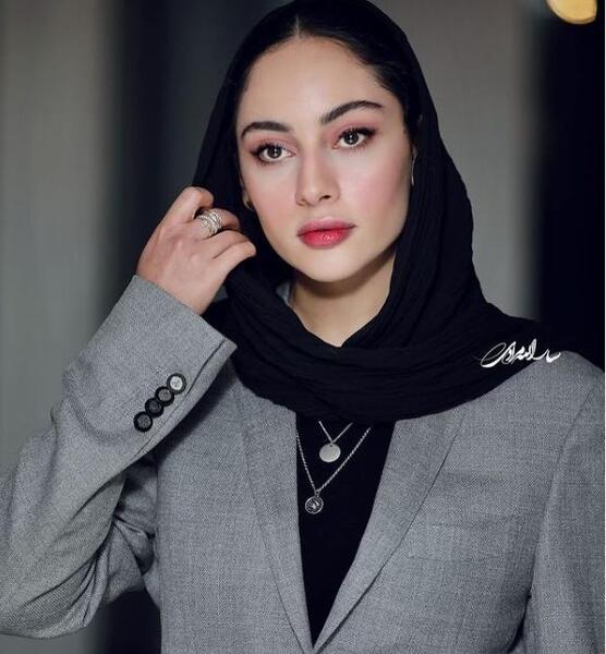 عکس ترلان پروانه در فیلم گربه سیاه