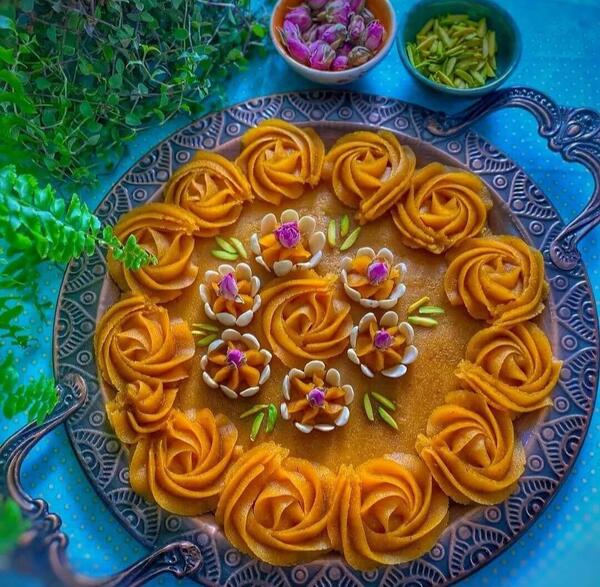 عکس تزیین حلوا نشاسته