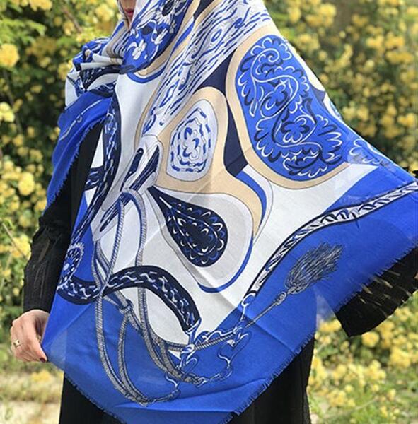 عکس شال آبی آسمانی