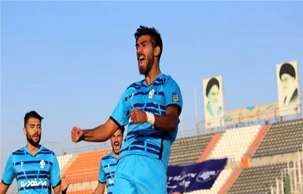 عکس قرارداد شهریار مغانلو با پرسپولیس