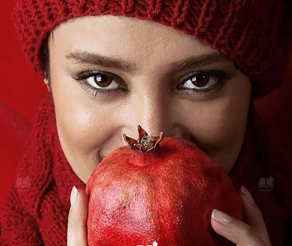 ژست عکس برای یلدا
