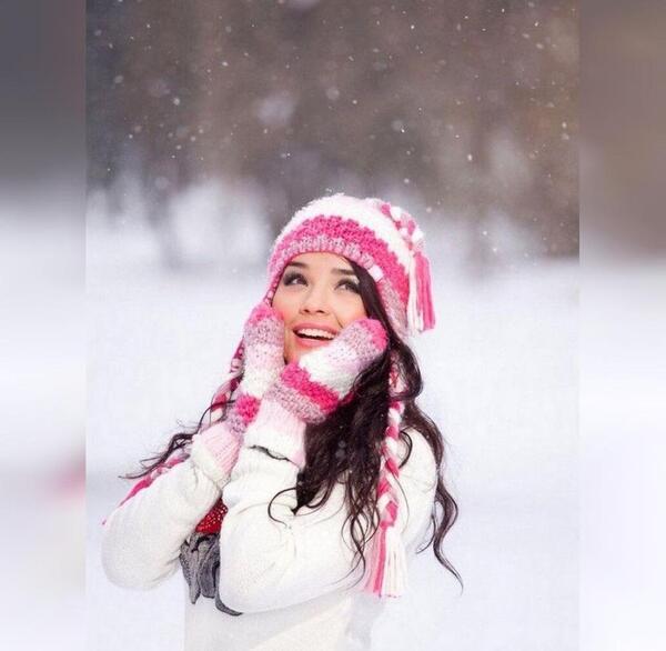 ژست عکس با آدم برفی
