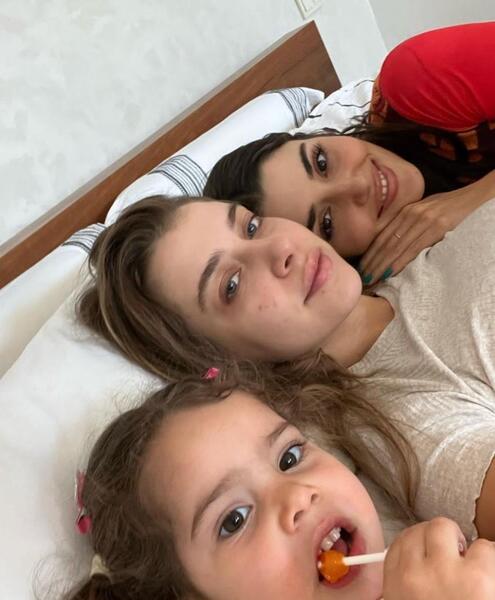 عکس هانده ارچل بدون آرایش