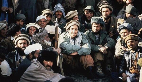 عکس شهید سلیمانی با احمد شاه مسعود