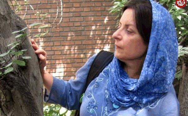 عکس ارغوان هوشنگ ابتهاج