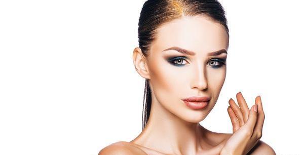 عکس زن آرایش شده