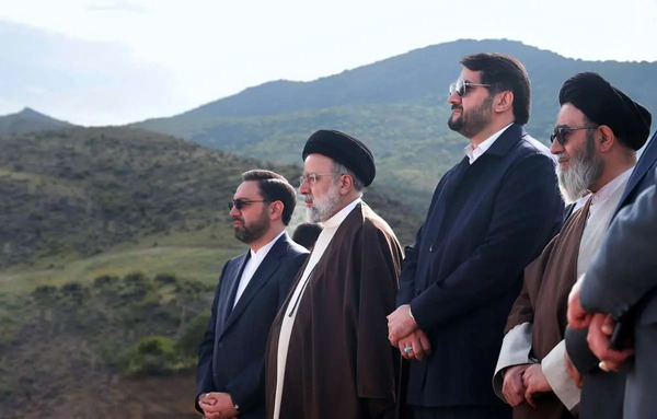 عکس رئیسی مردم