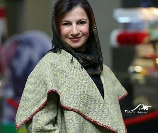 عکس لیلی رشیدی در آب پریا