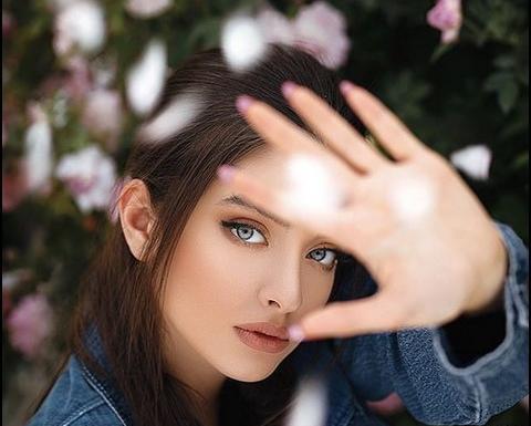 عکس دختر زیبا ژست