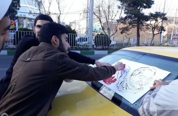 عکس حاج قاسم پشت ماشین