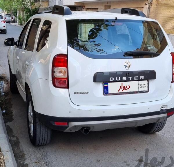 عکس رنو داستر سفید