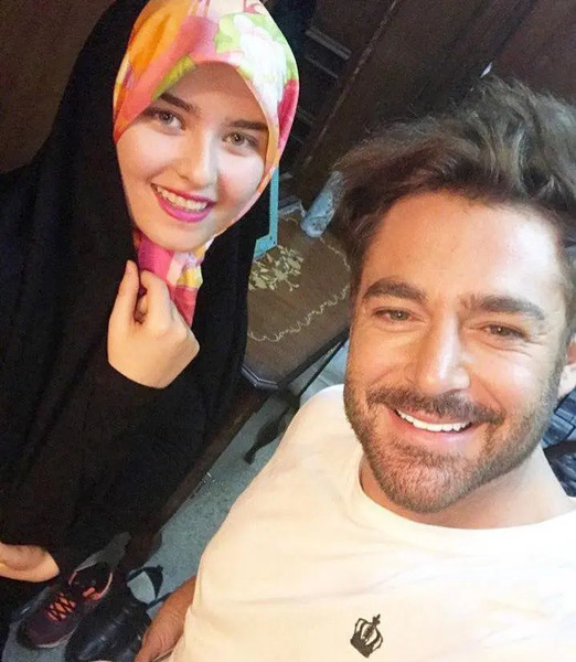 عکسهای ایسان و همسرش