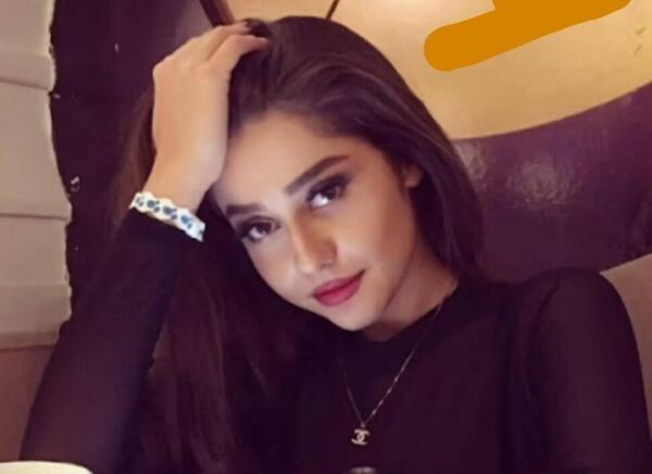عکسهای ایسان و همسرش