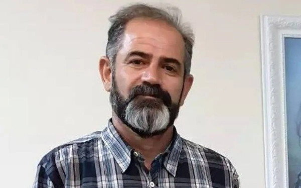 عکس مهسا امینی با پدر مادرش