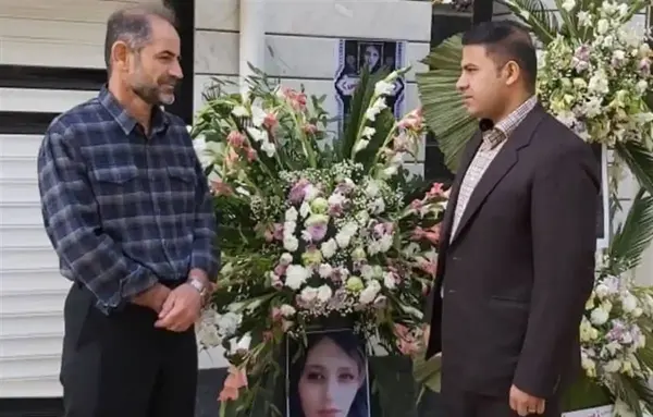 عکس مهسا امینی با پدر مادرش