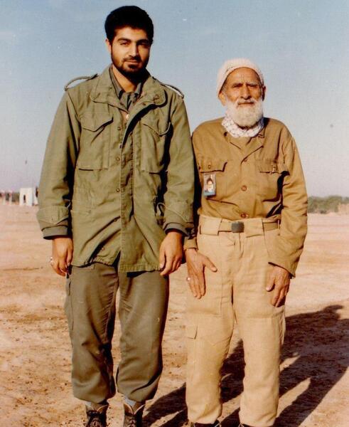 عکس شهید سلیمانی در جنگ