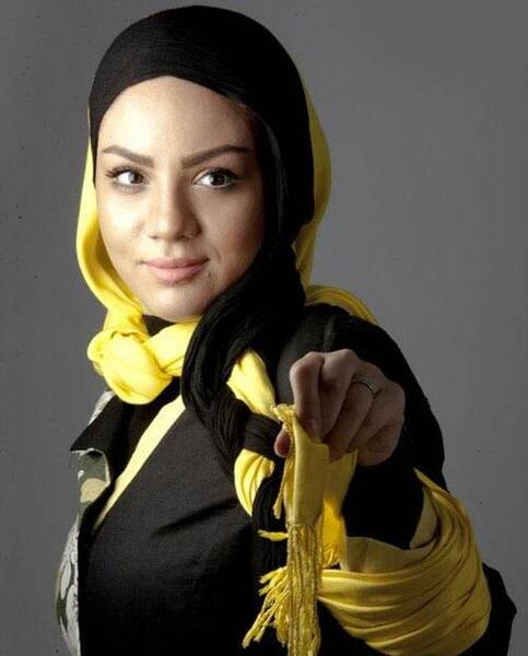 عکس خانوادگی مبینا نصیری