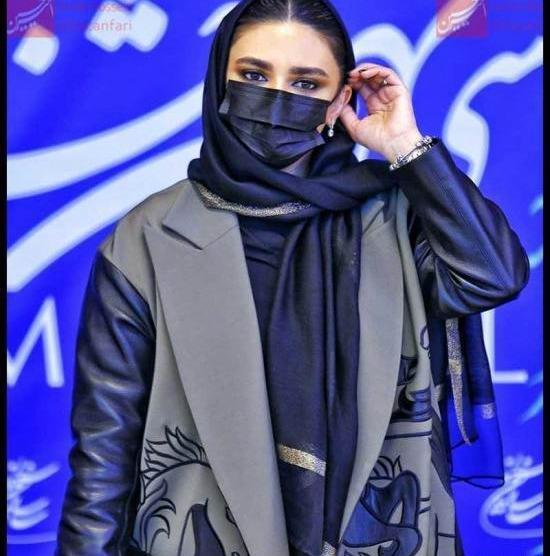عکس نوشته لیندا کیانی