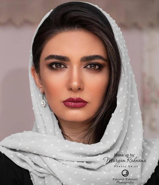 عکس نوشته لیندا کیانی