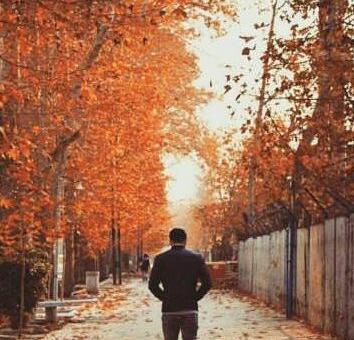 عکس نوشته تنهایی قدم زدن