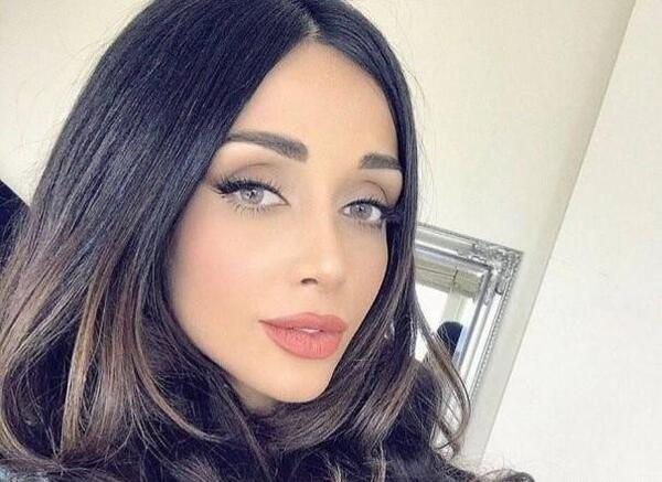 عکس الناز گلرخ قبل از عمل