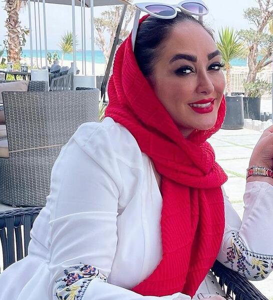 عکس الهام حمیدی با ماسک