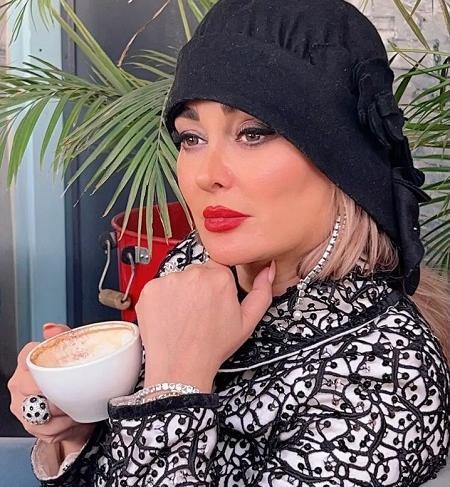 عکس الهام حمیدی با ماسک