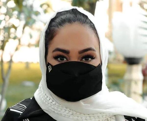 عکس الهام حمیدی با ماسک