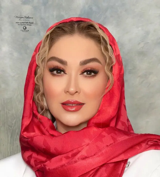 عکس الهام حمیدی با ماسک