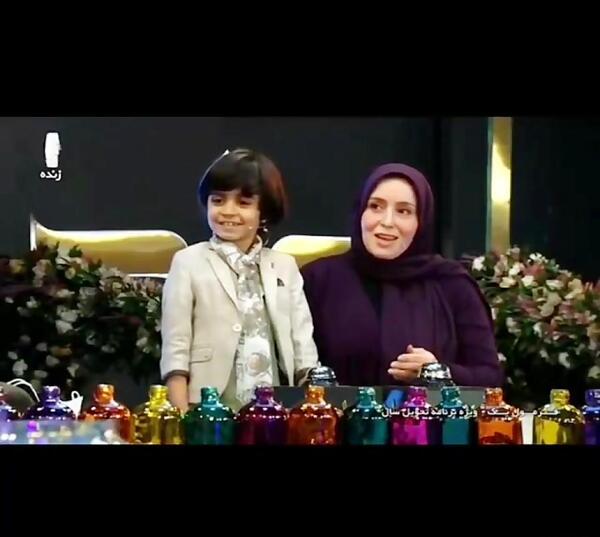 عکس بچه ی ژاله صامتی