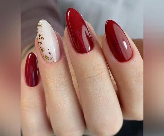 عکس مدل ناخن با لاک قرمز و سفید