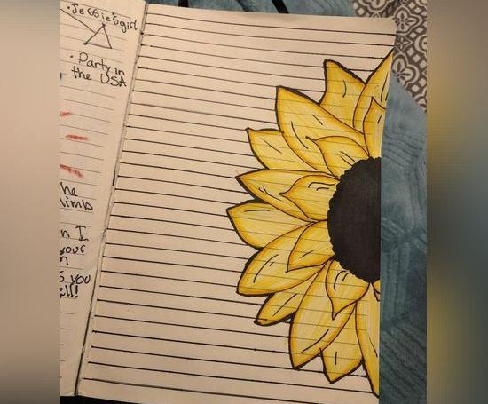 عکس نقاشی فانتزی ساده با مداد رنگی