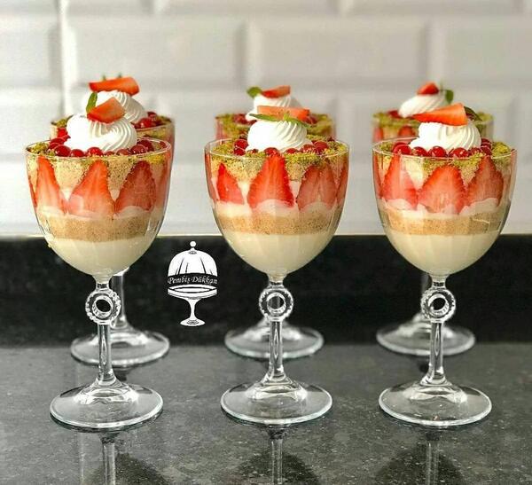 عکس ظرف بستنی خوری
