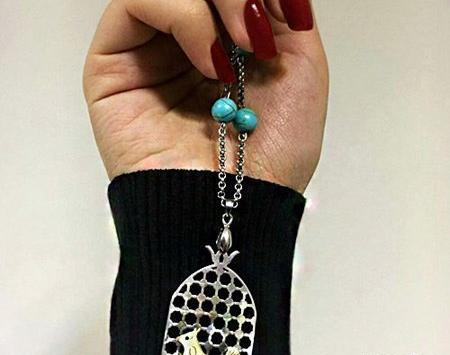 عکس گردنبند مرغ آمین