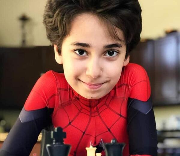 عکس بهنام تشکر و همسر و فرزندش