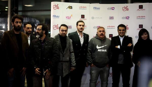 عکس بازیگران رقص روی شیشه