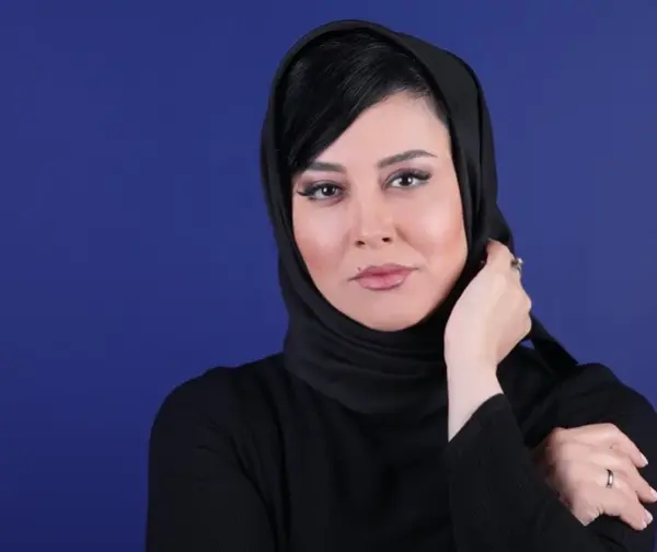 عکس آشا محرابی با همسر
