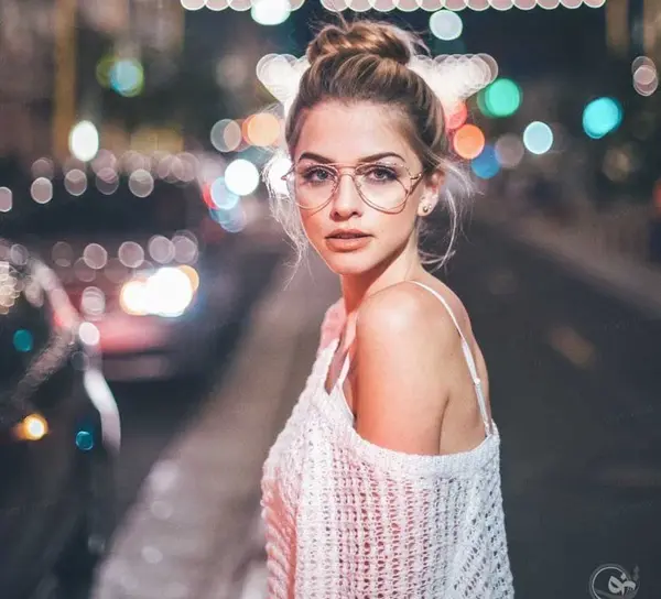 ژست عکس دخترانه با ریسه