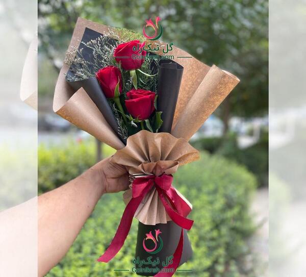 عکس دسته گل سه شاخه ای