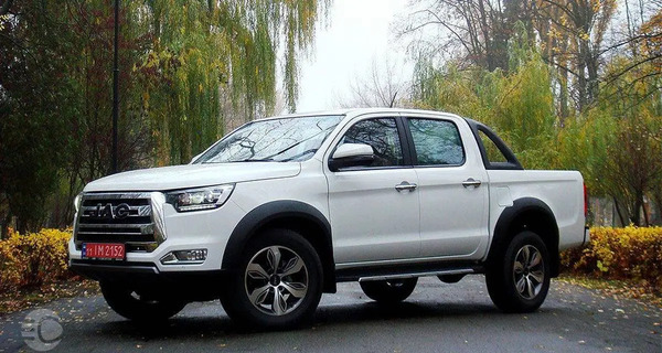 عکس ماشین کی ام سی t8