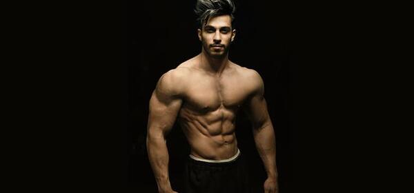 عکس پسر با سیکس پک