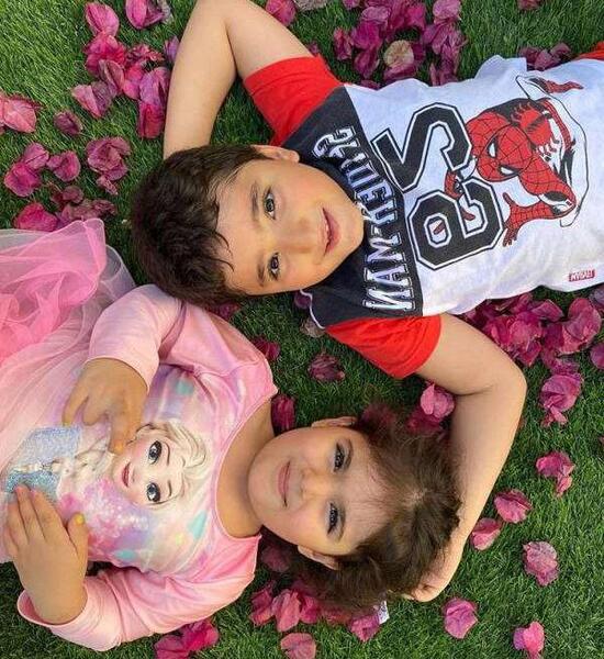 عکس شیلا خداداد با فرزندانش