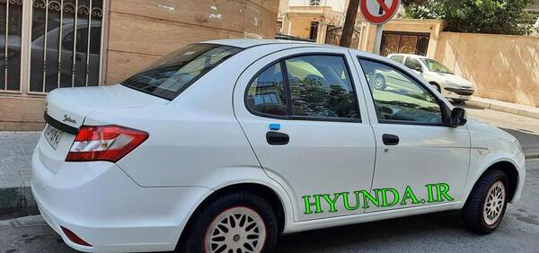 عکس ساینا سفید اسپرت