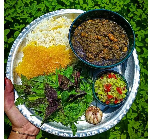عکس قورمه سبزی جا افتاده